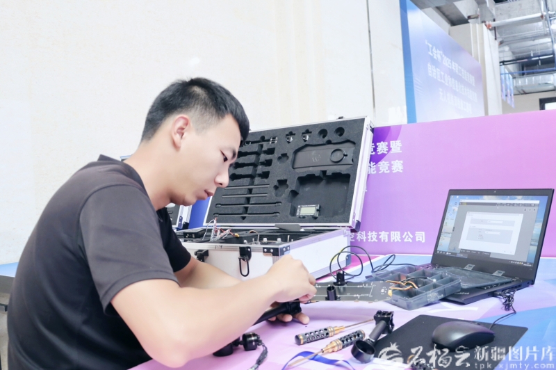 ​自治区工业和信息化技能竞赛（无人机装调检修工）总决赛举行
