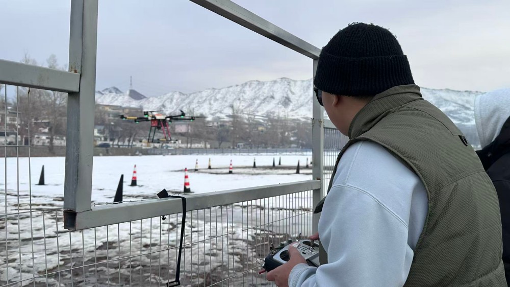 保华润天新疆训练基地:无人机飞行安全规范特训营