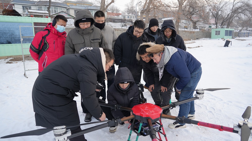零基础学无人机，新疆保华润天航空新手入门课程