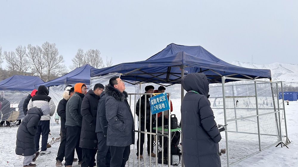 保华润天航空无人机培训:新疆学员的技能加油站