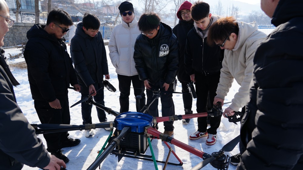 保华润天航空无人机培训:新疆学员的飞行起点站